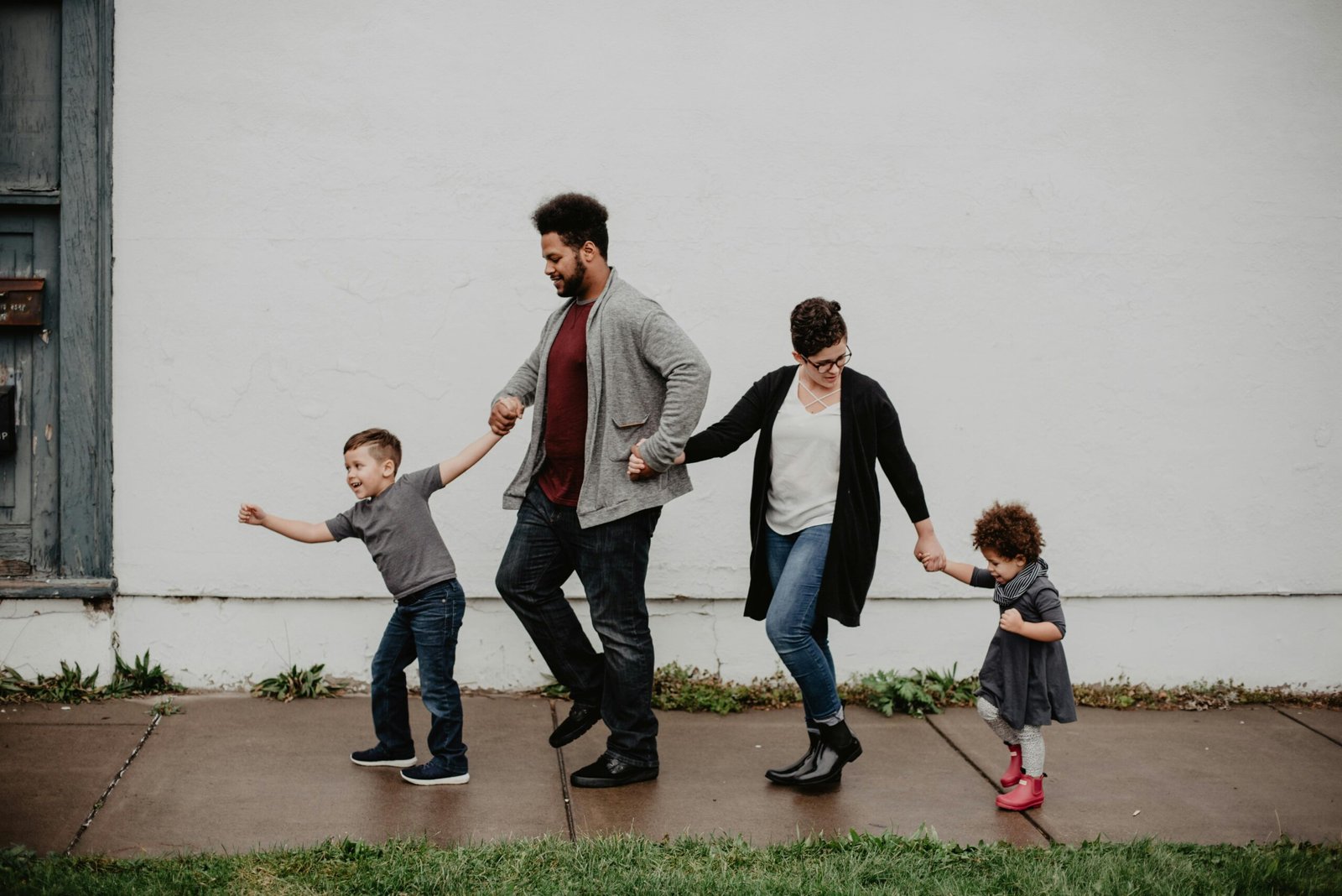 Who Are Parents, Really? A Psychologist’s Reflection on Parenting, Ego, and Growth